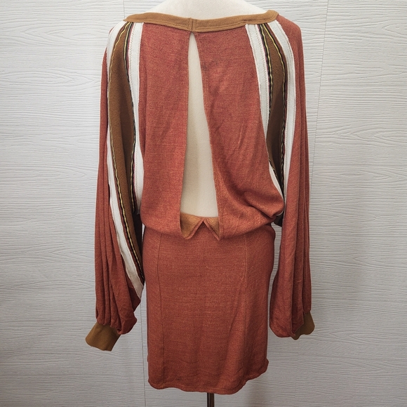 Free People Bunny Slope Knit Mini Dress Size Small Open Keyhole Back - Picture 3 of 11